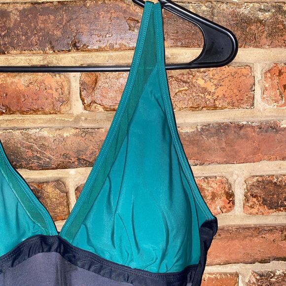 NWT Suuksess Black Green Mesh V-neck One-Piece Swim Bathing Suit Women's Size XL - Picture 5 of 9